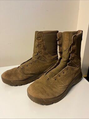 Salomon 670-1 Compliant Army Boots